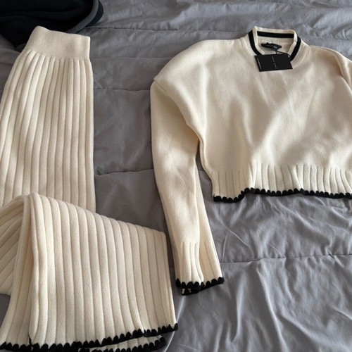 Knitted cream set blouse and pants new with embroidery