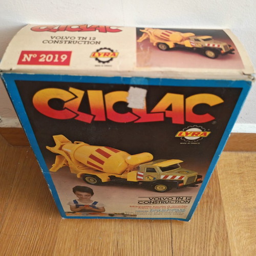 Lyra Cliclac Volvo TN 12 Construction cement mixer vintage toy used