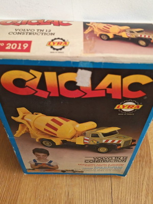 Lyra Cliclac Volvo TN 12 Construction cement mixer vintage toy used