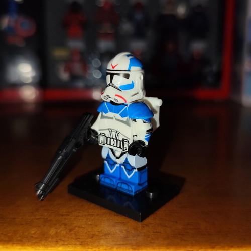 501st Legion Jet Trooper Lego minifigure with jet pack
