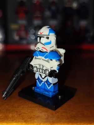 501st Legion Jet Trooper Lego minifigure with jet pack
