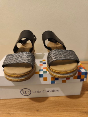 Lola Canales flat platform sandals used, size 39, black and silver