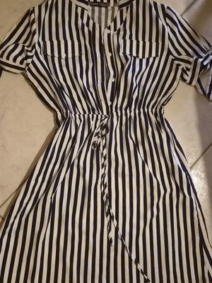Shein striped women's dress like new, medium size, white and blue