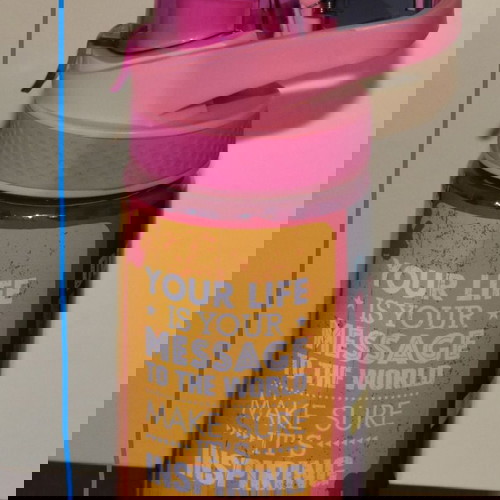 αχρησιμοποίητο όμορφο παγουρίνο μικρό