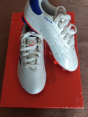 Adidas football shoes size 30 like new with studs