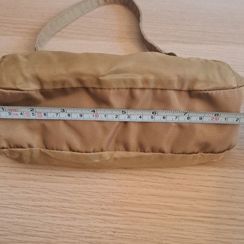 Kipling shoulder bag like new in khaki-olive color