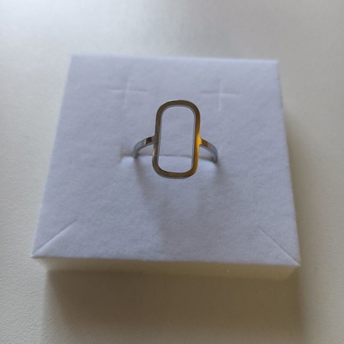 Rings used, various sizes and designs, adjustable