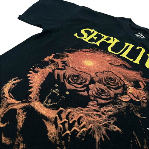 Sepultura metal men's t-shirt like new, size M, black