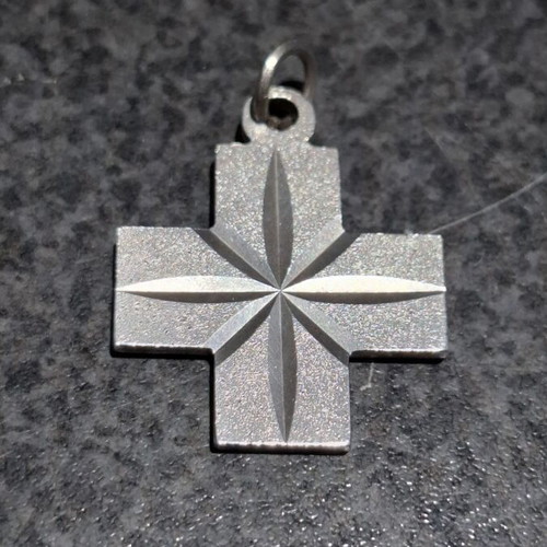Silver Cross Pendant 8g fine silver 1000, like new