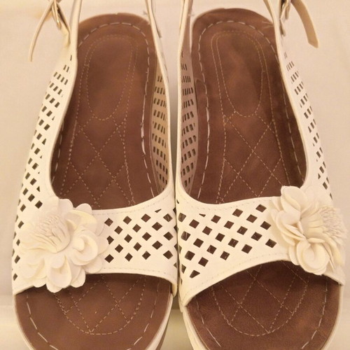 Women's white sandals size 41 new, anatomical and lightweight