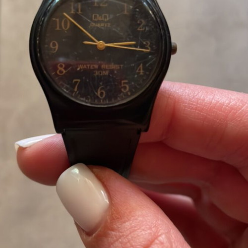 Vintage Q&Q quartz wristwatch used, black, unknown functionality