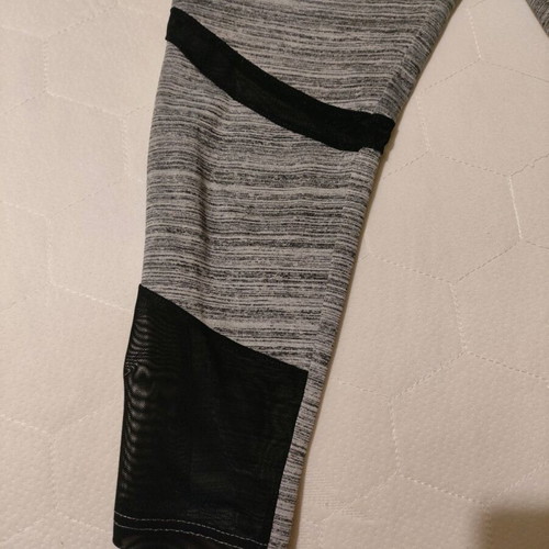 Calliope fitness set sports bra XL and capri leggings large gray like new
