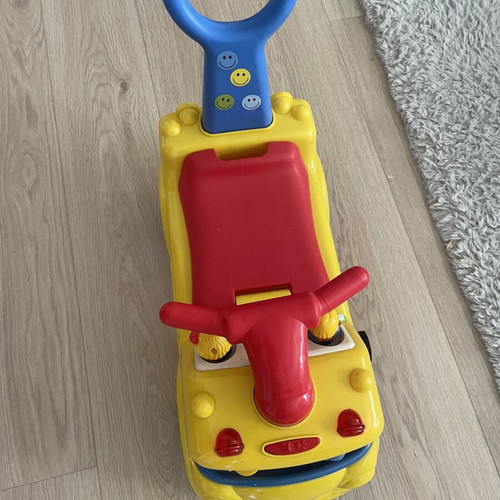 Fisher Price ride-on car used, comfortable seat, fully functional