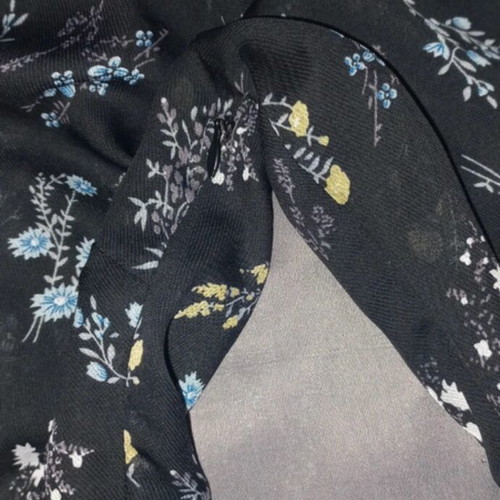 Floral blouse used with lace and back opening