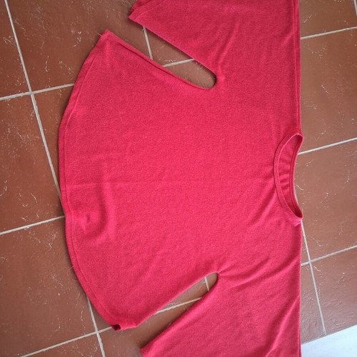 Red blouse with batwing sleeves like new