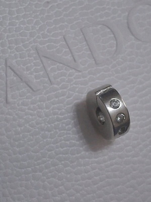 Charm clip silver s925 decorated with zircon stones like new