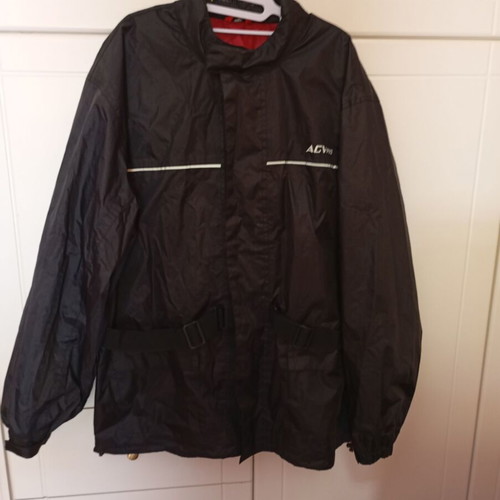 AGVpro Waterproof Motorcycle Riding Set like new (Jacket, Pants, Gaiters)