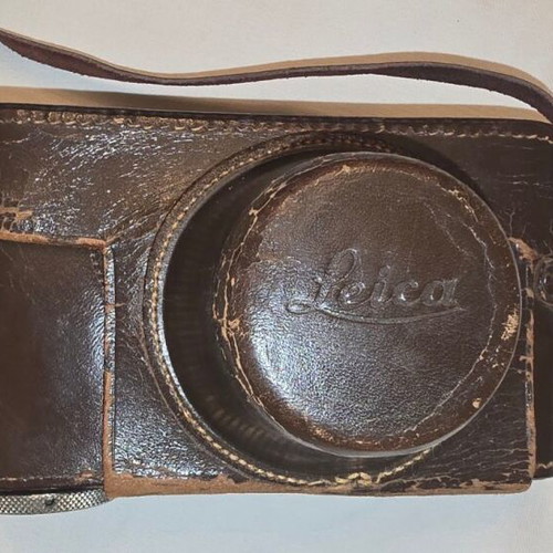 Leica φωτογραφική μηχανή μεταχειρισμένη με θήκη, φακό και φωτόμετρο