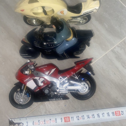 Collectible motorcycle toys used, Yamaha with broken parts