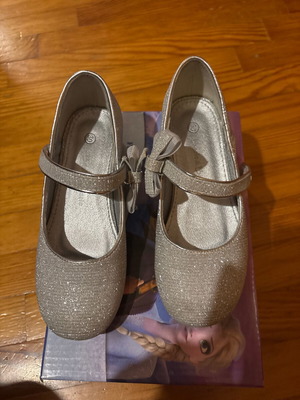 Girls' silver pumps size 30 used shoes
