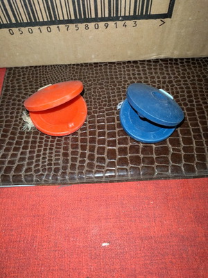Carnival castanets new with loud noise, set of 2