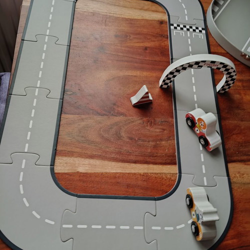 Car Track Suitcase like new