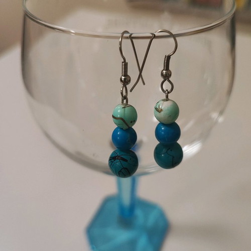 Earrings with blue and turquoise beads new