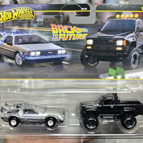 Hot Wheels Back to the Future Delorean new