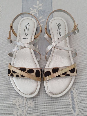 CafeNoir sandals new, iridescent silver with animal print details
