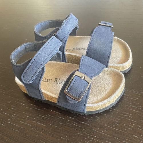 Children's sandals size 22