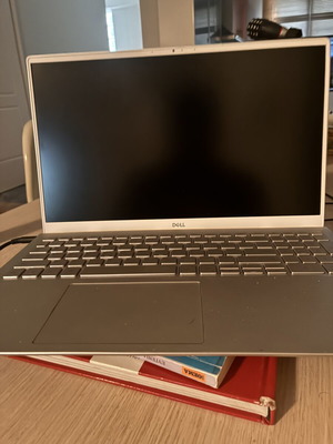 Dell Inspiron 5502 Laptop like new, Intel Core i5, 8GB RAM, 512GB SSD