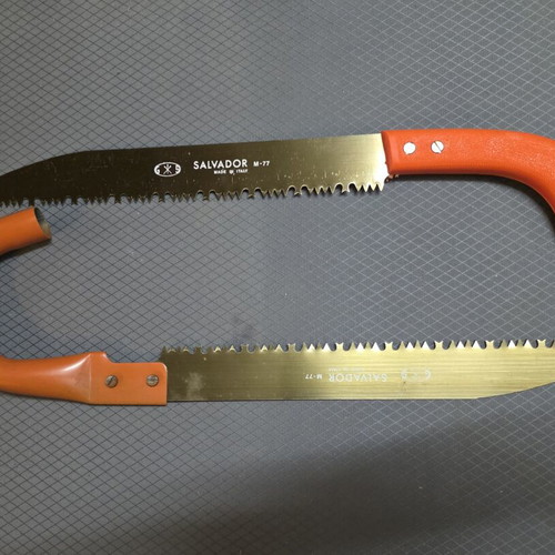 Set of 2 Salvador handsaws new, 300mm with plastic and metal handles