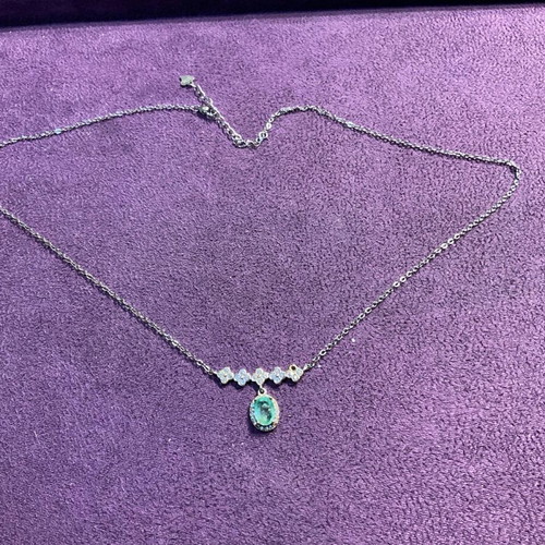 Silver necklace with natural emerald and certificate of authenticity