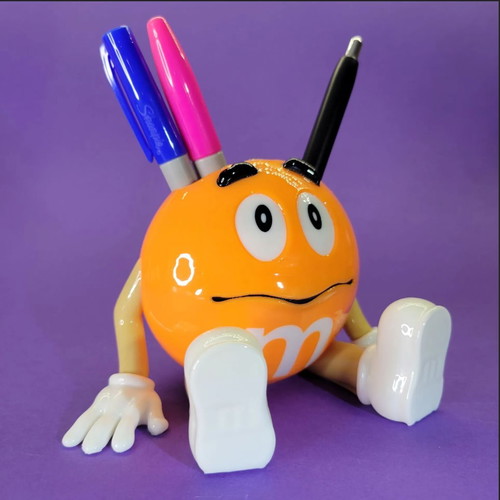 M&M's pencil holder new 3D printed, cute and functional