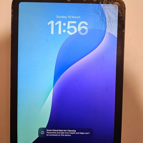 Ipad mini 6 256GB 5G used with cracked screen and worn case