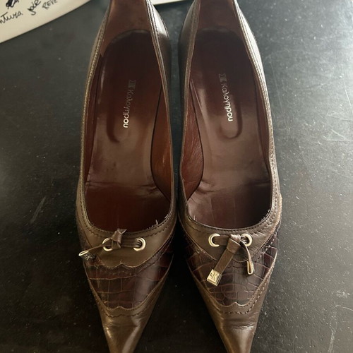 Kalogiou brown pumps with low heel like new, size 40