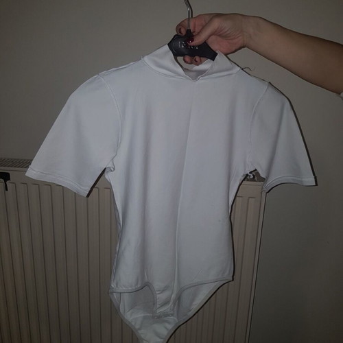 Turtleneck short-sleeve bodysuit white like new size M