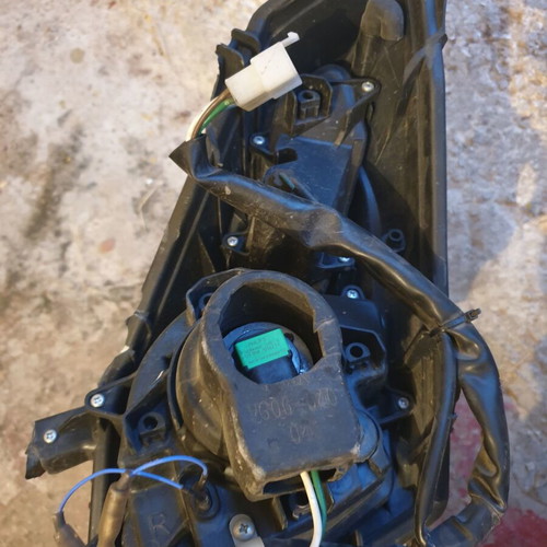 Cruisym 300 right headlight used