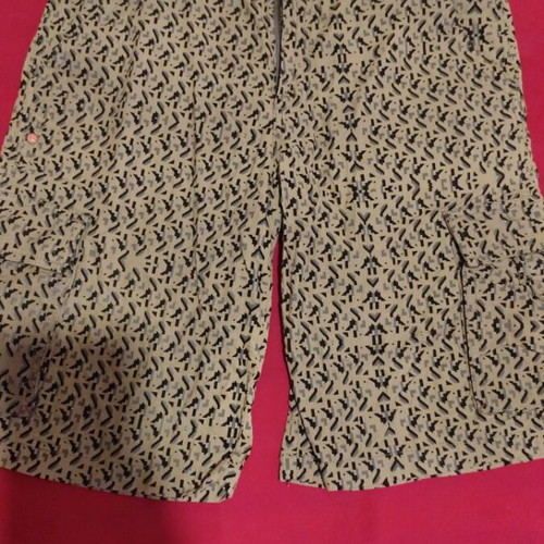 Element cargo bermuda shorts new, size 34, corduroy with pockets