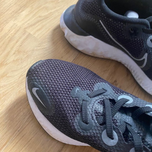Nike Renew sneakers like new, size 40, black and white