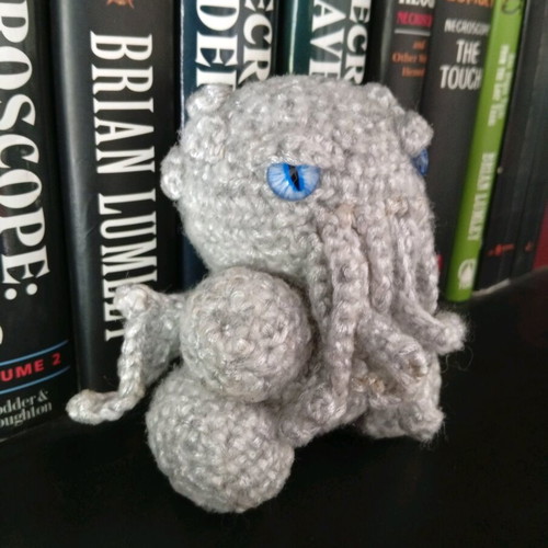 Handmade crocheted Cthulhu amigurumi like new with metallic yarn