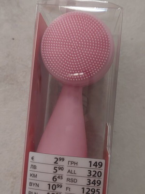Hello Kitty Face Cleaning Brush new