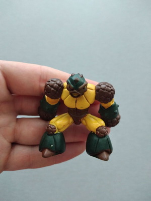 Vintage Gormiti Lanciamassi figure used