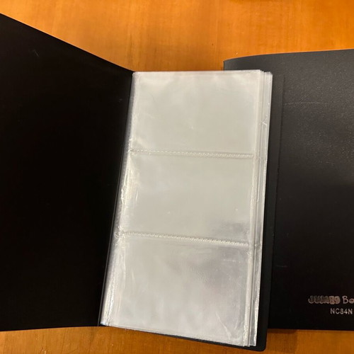 Card albums like new, set of 2 for 168 cards