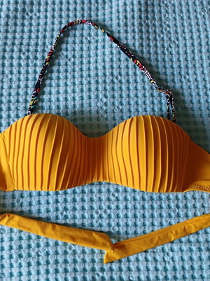 RAE Swimwear bikini top yellow size S like new