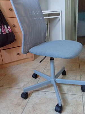 IKEA Toberget office chair like new, swivel