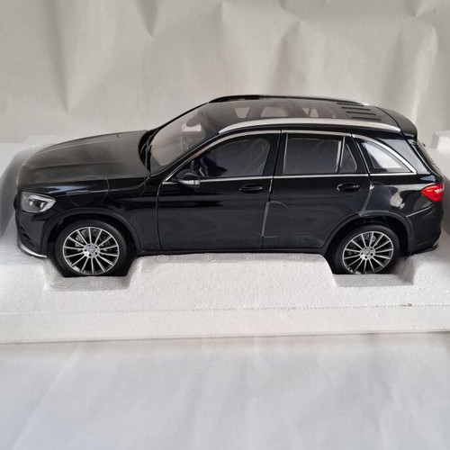 Mercedes-Benz GLC 2015 1:18 Norev collectible model new