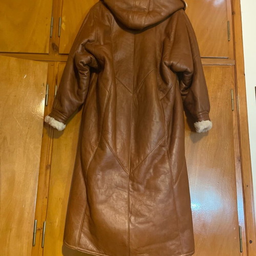 Leather coat with fur lining and hood like new, beige, size L