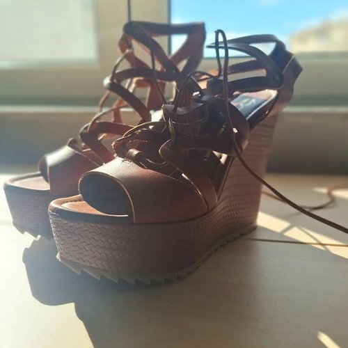 Mourtzi Tan Brown Genuine Leather Wedge Sandals Platform Size 37 Like New