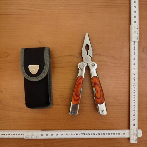 Schwarzwolf multitool with case new